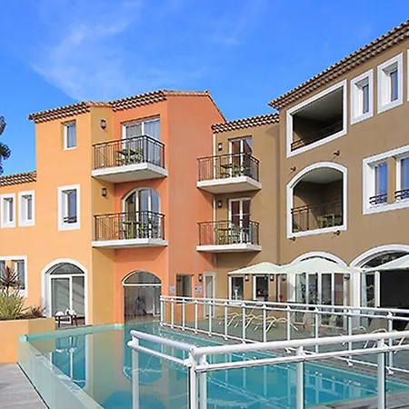 Adonis Aparthotel 4*