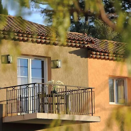 Aparthotel Adonis 4*