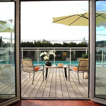 Adonis Aparthotel