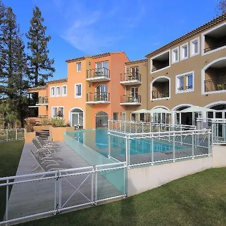 Adonis Aparthotel 4*