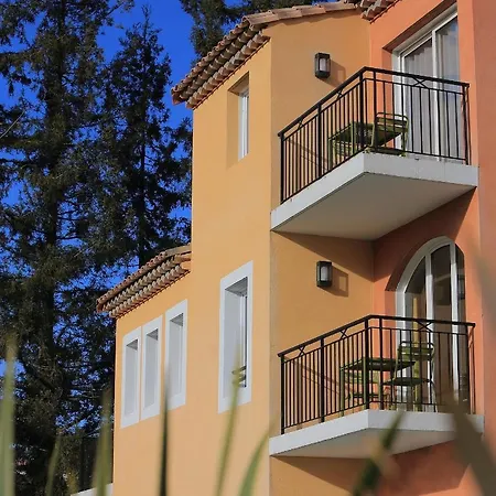Adonis 4* Mougins