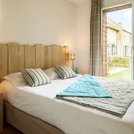 Adonis Aparthotel