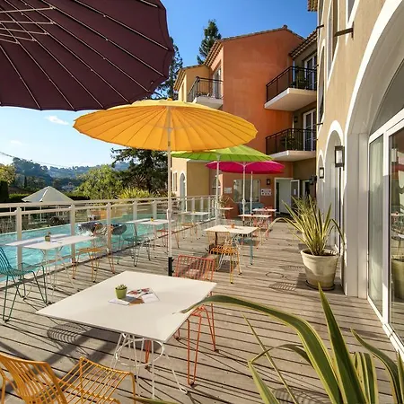 Aparthotel Adonis