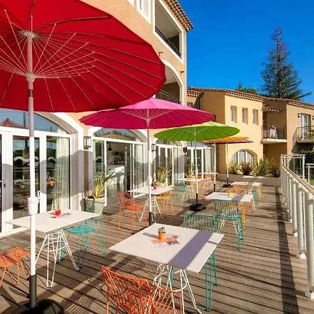 Aparthotel Adonis 4*