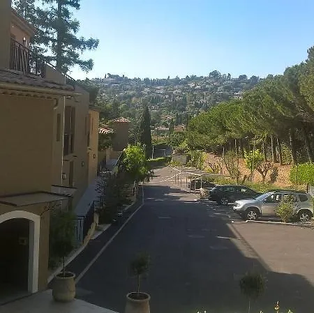 Aparthotel Adonis